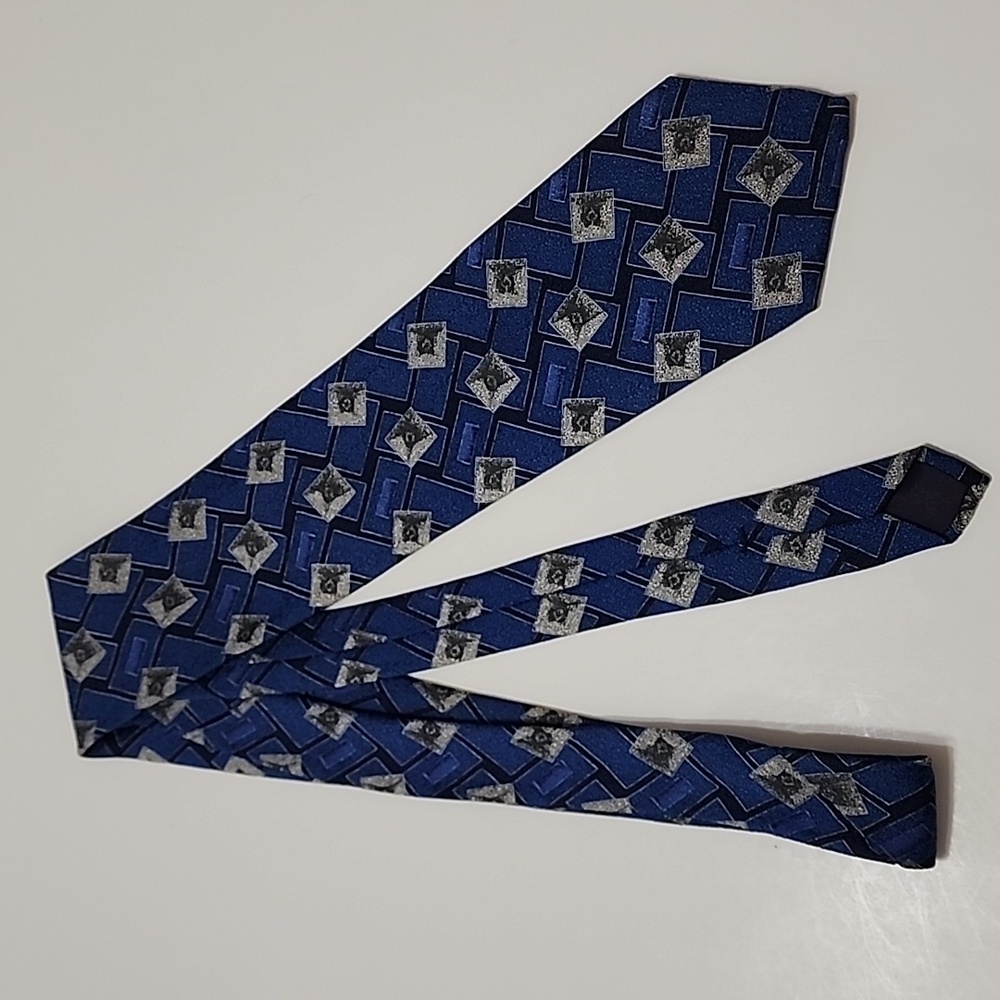 Cape Cod Neckware Tie